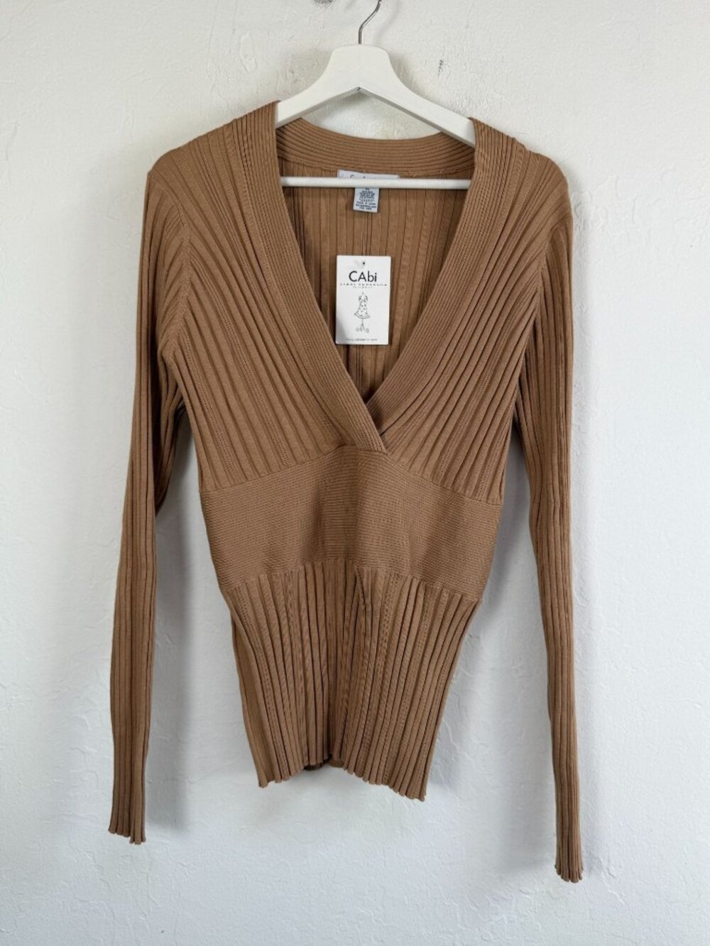 Cabi Ribbed V-Neck Sweater Camel Tan Silk Blend Surplice Knit Pullover XL New